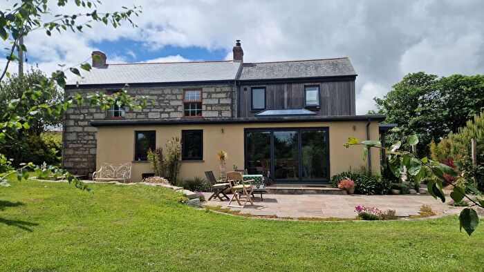 4 Bedroom Property For Sale In Carnmenellis, Redruth, Detached Farmhouse, Large Outbuilding/Studio, TR16