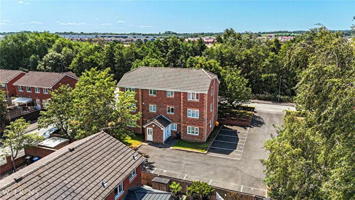 2 Bedroom Apartment To Rent In Oxbridge Way, Tamworth, Staffordshire, B79