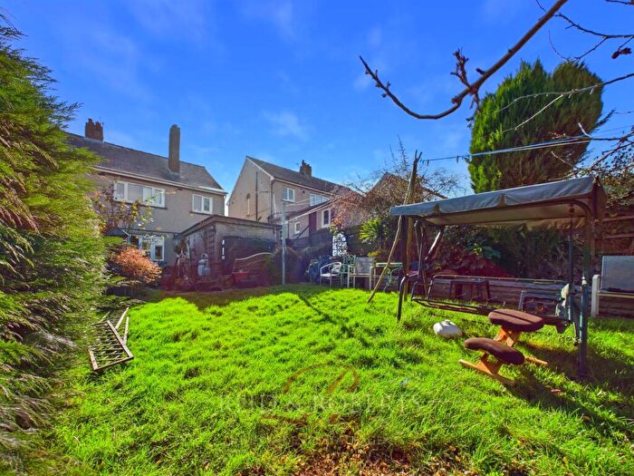 3 Bedroom Semi-Detached House For Sale In Maes Lygan, Pentre Halkyn, Holywell, CH8