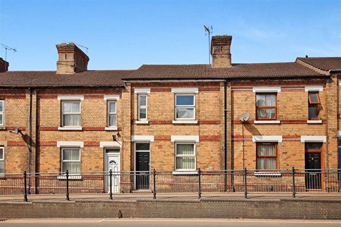 2 Bedroom Terraced House For Sale In , High Street, Higham Ferrers, NN10