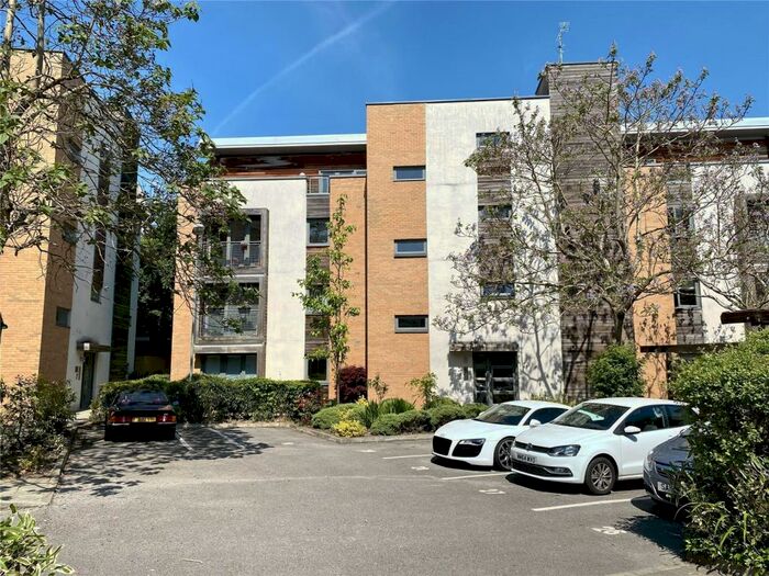 2 Bedroom Flat To Rent In Nell Lane, West Didsbury, Manchester, M20