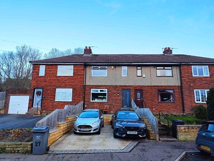3 Bedroom Terraced House For Sale In Mayfield Grove, Bailiff Bridge, HD6
