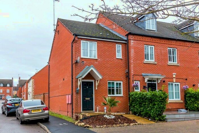 2 Bedroom End Of Terrace House To Rent In Peck Way, Rushden, NN10