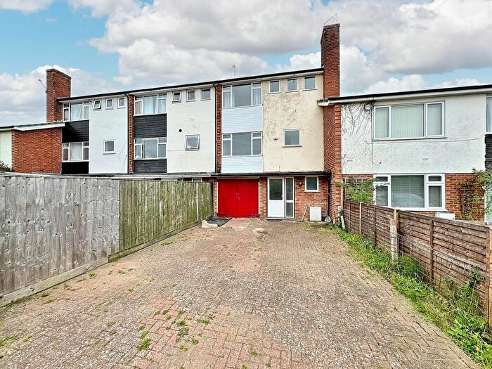 4 Bedroom Town House For Sale In Whitehorns Way, Drayton, OX14