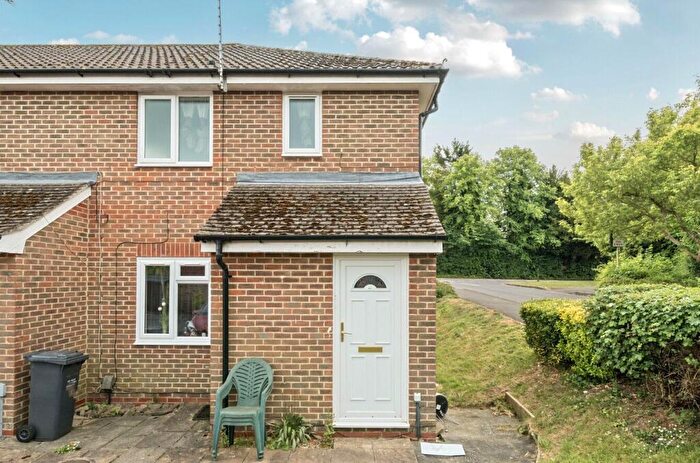 1 Bedroom Maisonette For Sale In Walled Meadow, Andover, SP10