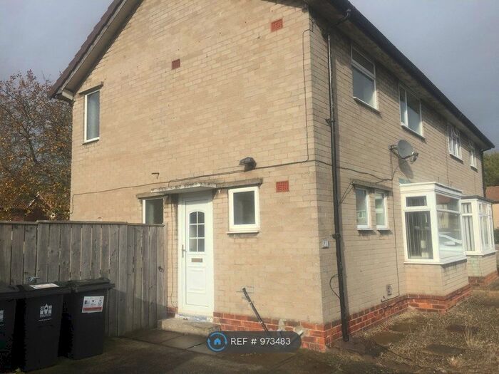 3 Bedroom Semi-Detached House To Rent In Easby Place, Darlington, DL3