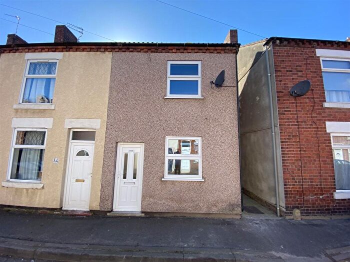 2 Bedroom End Of Terrace House To Rent In Victoria Street, Ripley, DE5