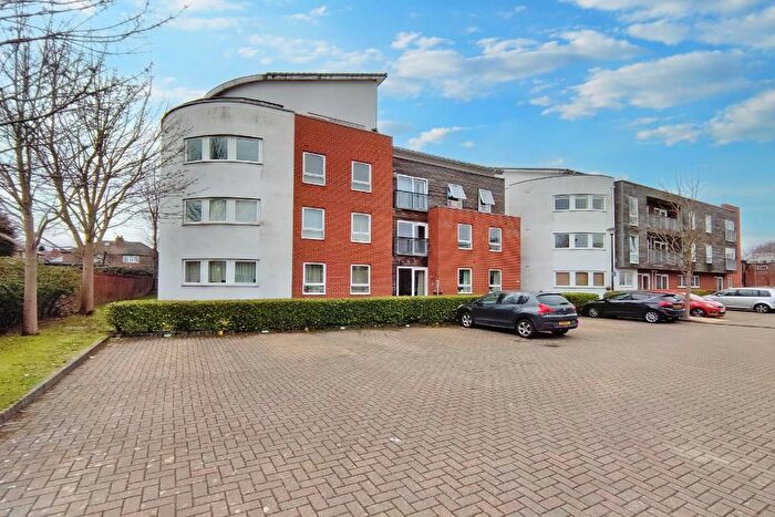 2 Bedroom Flat For Sale In Romana Square, Park Road, Timperley, WA14