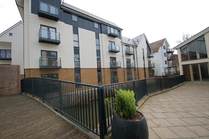 2 Bedroom Flat To Rent In Waterside Apartments, Stour Street, Canterbury, CT1