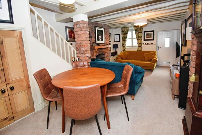 1 Bedroom Cottage For Sale In Stanley Lane, Eastham Village, CH62