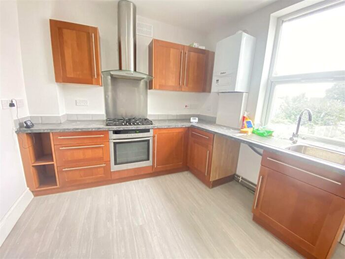 5 Bedroom Flat To Rent In Five Bedroom Dudley Road, Birmingham, B18