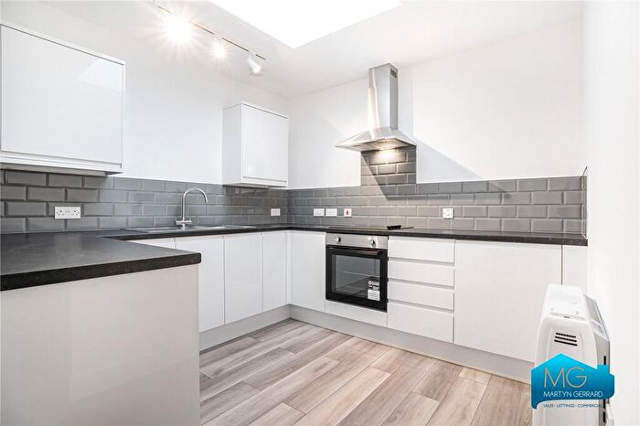 2 Bedroom Apartment To Rent In High Street, Barnet, EN5