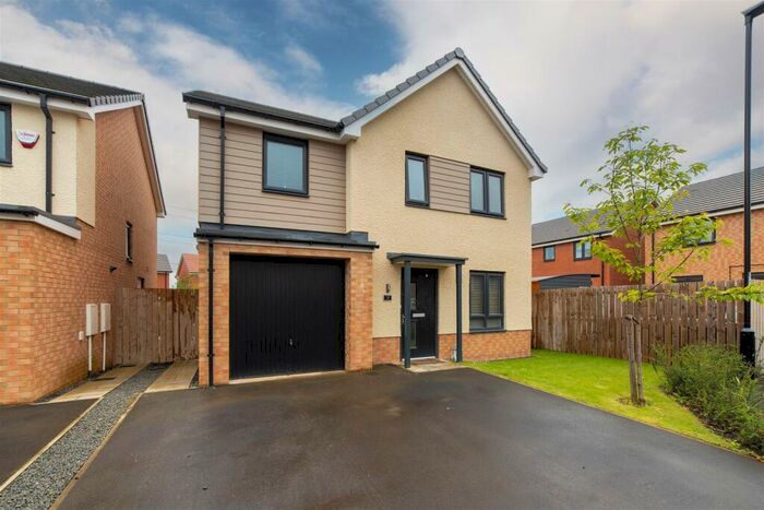 4 Bedroom Detached House To Rent In Speckledwood Way, Great Park, NE13