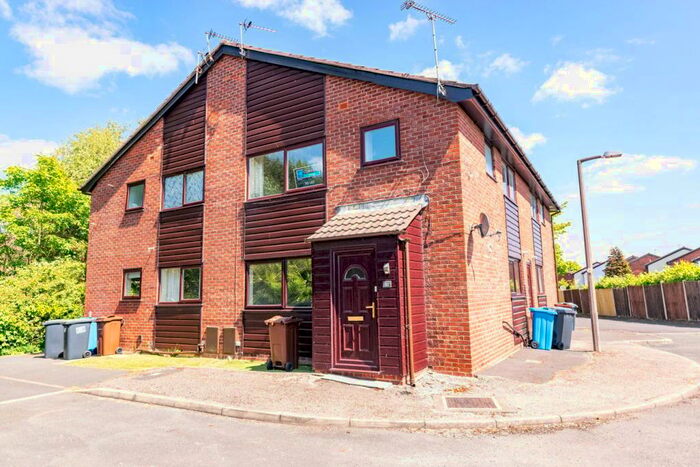 1 Bedroom Apartment To Rent In Badgers Walk East, Lytham, FY8