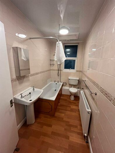 Studio To Rent In Wilmslow Road, Fallowfield, M14