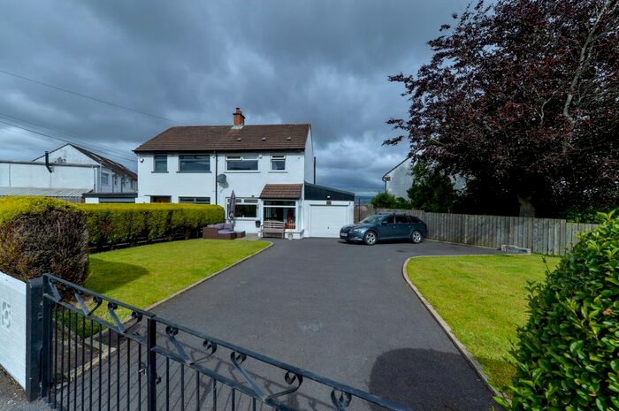 2 Bedroom Semi-Detached House For Sale In Brentwood Park, Belfast, BT5