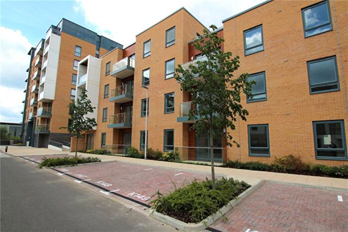 2 Bedroom Apartment For Sale In Nightingale House, Drake Way, Reading, Berkshire, RG2