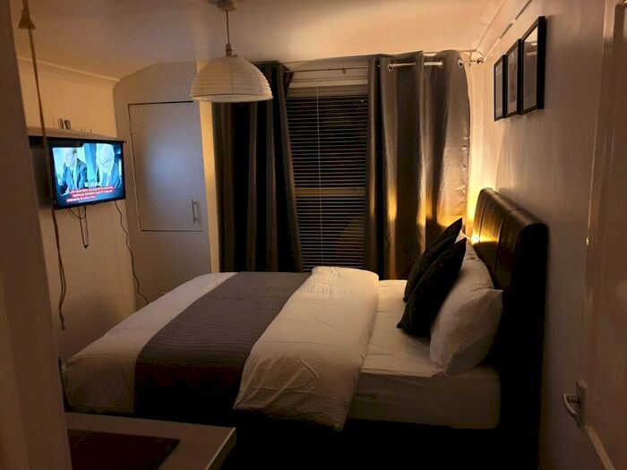 2 Bedroom Flat To Rent In Sunninghill Road, London, SE13