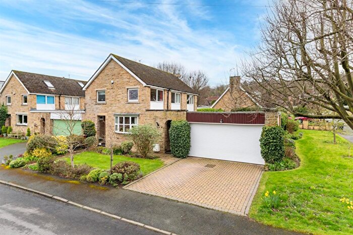 4 Bedroom Detached House For Sale In Park Way, Pool In Wharfedale, LS21
