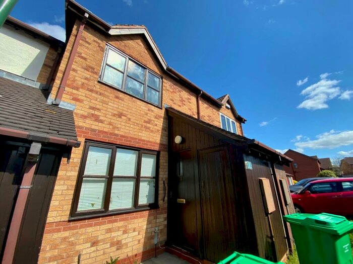 2 Bedroom House To Rent In £ Pppw, Shelby Close, Lenton, NG7