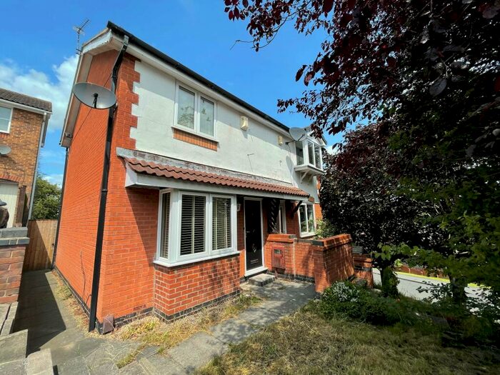 2 Bedroom House To Rent In Hazelbank Avenue, NG3