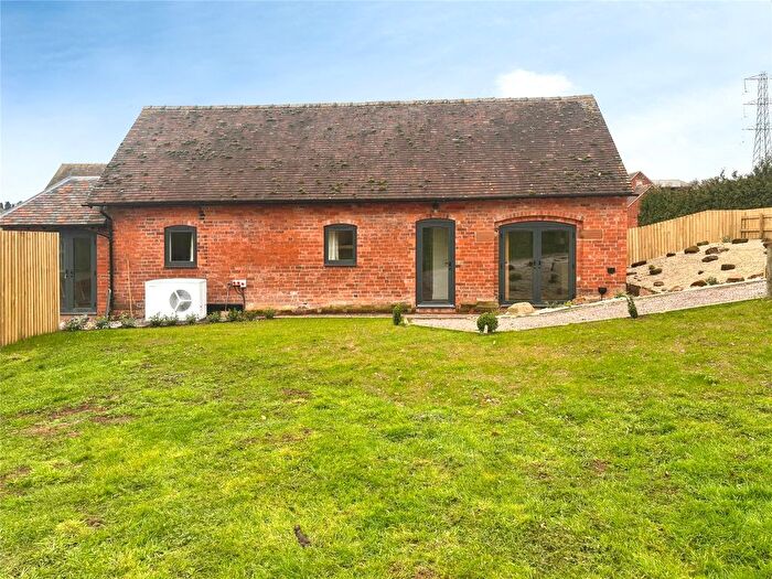 3 Bedroom Cottage To Rent In Pasford Farm, Pattingham, Wolverhampton, Staffordshire, WV6