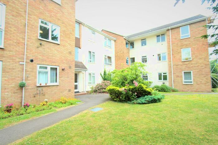 1 Bedroom Flat To Rent In Harris Close, Enfield, EN2