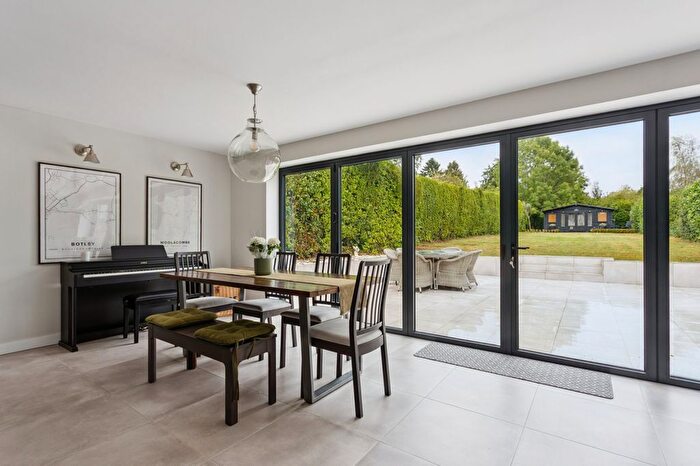 4 Bedroom Detached House For Sale In Tylers Hill Road, Chesham, Buckinghamshire, HP5