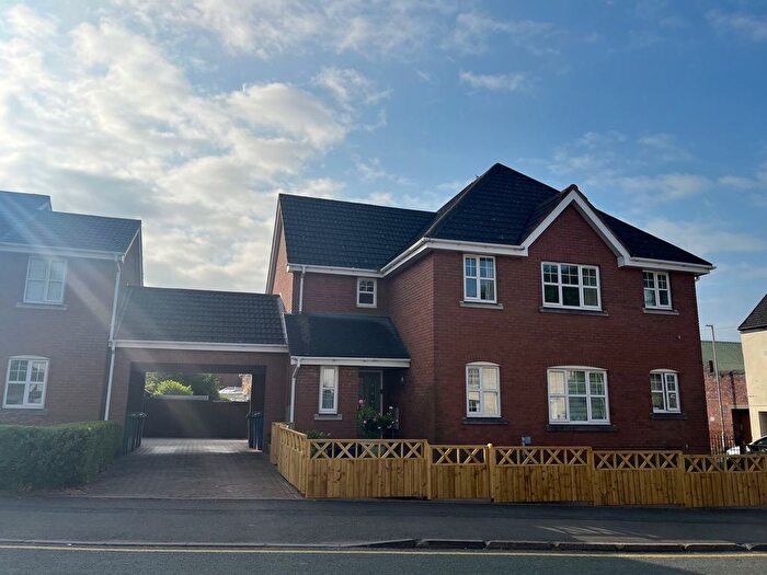 3 Bedroom Property To Rent In Oulton Road, Stone, ST15