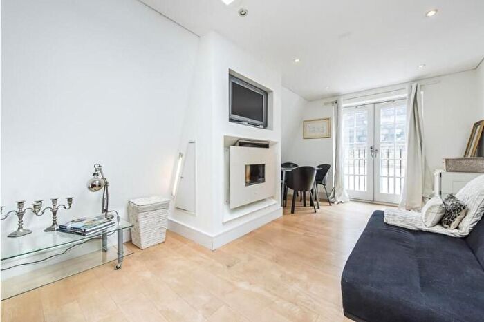 Studio To Rent In Ennismore Gardens, London, SW7