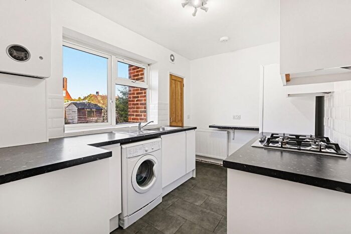1 Bedroom Flat To Rent In Kennedy Road, Hanwell, London, W7