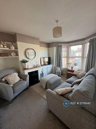 2 Bedroom Flat To Rent In Bayswater Road, Bristol, BS7