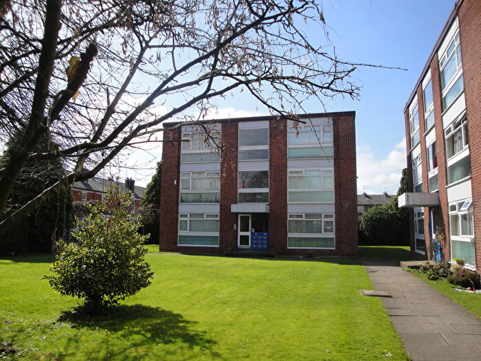 Apartment To Rent In Tintern Court, West Didsbury, M20