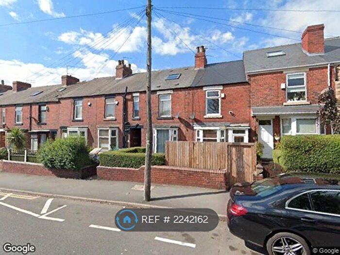 2 Bedroom Semi-Detached House To Rent In Bellhouse Road, Sheffield, S5