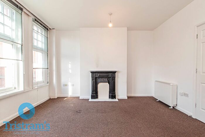 1 Bedroom Flat To Rent In Regent Mews, Wollaton Street, NG1