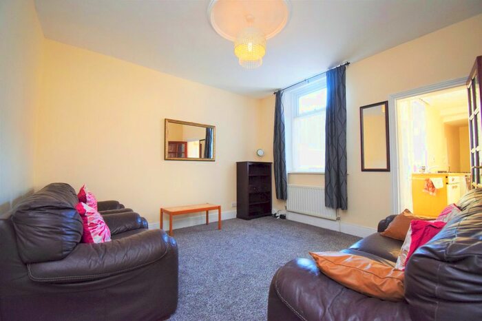 4 Bedroom Detached House To Rent In Belle Grove West, Spital Tongues, Newcastle Upon Tyne, NE2