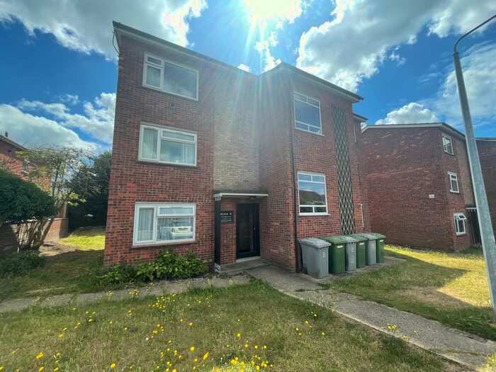 1 Bedroom Flat To Rent In Lilian Close, Hellesdon, Norwich, NR6