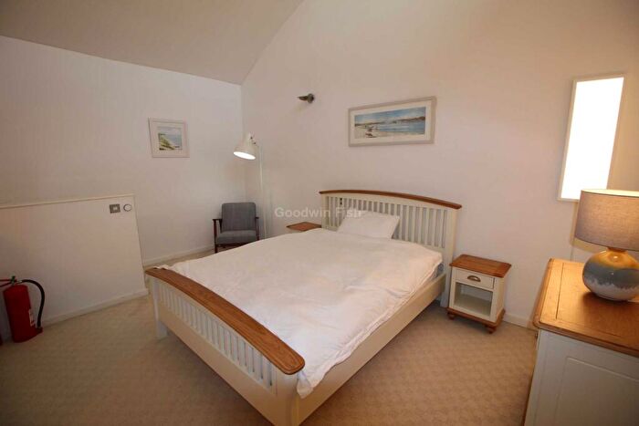 2 Bedroom Apartment To Rent In City South, City Road East, Southern Gateway, M15