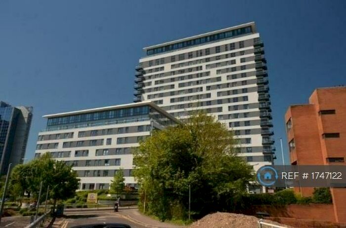 2 Bedroom Flat To Rent In Alencon Link, Basingstoke, RG21