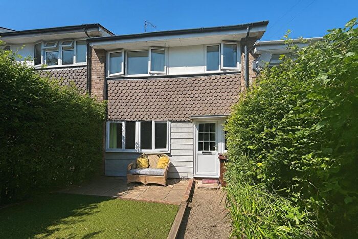 3 Bedroom Terraced House To Rent In Parkers Hill, Thame, OX9