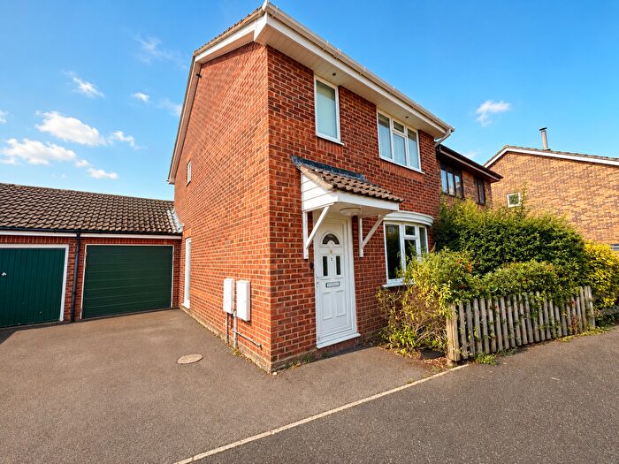 3 Bedroom Detached House For Sale In Wydford Close, Sherborne, DT9