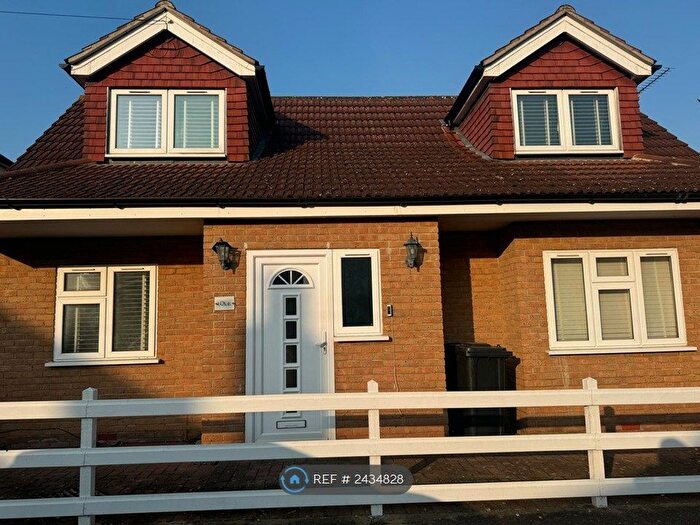 2 Bedroom Detached House To Rent In Mildmay Road, Romford, RM7