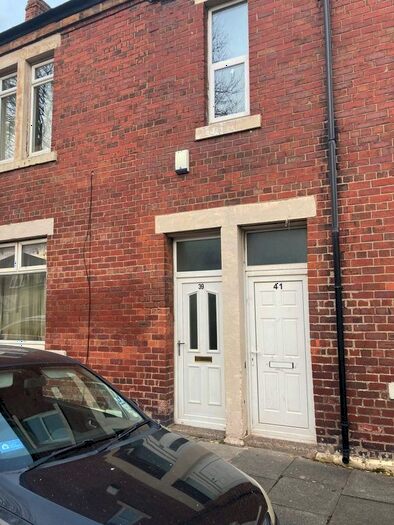 2 Bedroom Flat To Rent In Silkeys Lane, North Shields, NE29