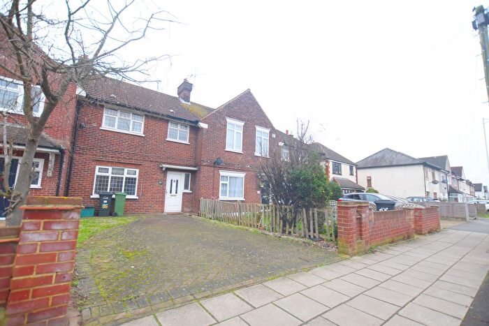 3 Bedroom Terraced House To Rent In Tomswood Hill, Ilford, IG6