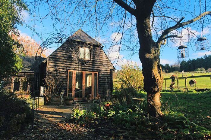 1 Bedroom Semi-Detached House For Sale In Newnham Lane, Eastling, ME13