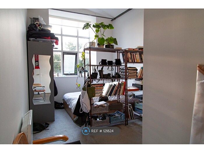 1 Bedroom Flat To Rent In Victoria Mill, Stockport, SK5