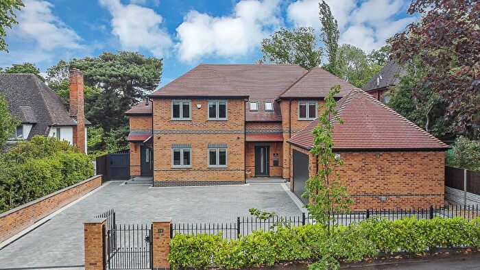 5 Bedroom Detached House For Sale In Outwoods Road, Loughborough, LE11