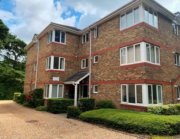 2 Bedroom Flat To Rent In Surrey Road, Bournemouth, BH12