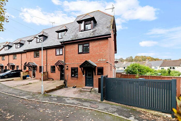 3 Bedroom Semi Detached House For Sale In Cow Lane, Dover, CT17