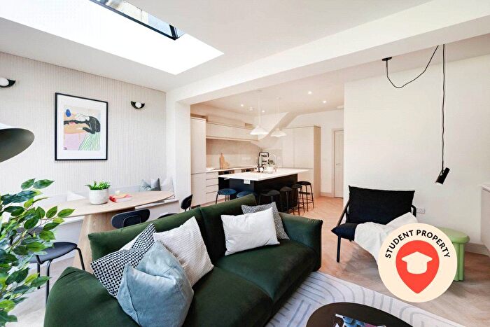 7 Bedroom Semi Detached House To Rent In Northville Road, Horfield, Bristol, Bristol, BS7